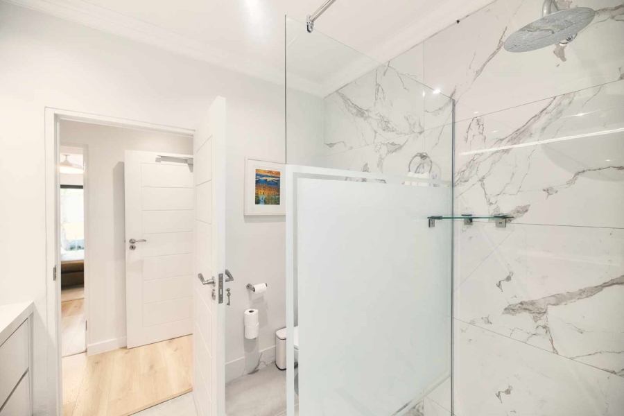 6 Bedroom Property for Sale in Hermanus Heights Western Cape